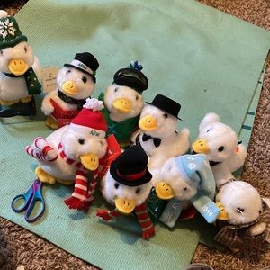 Bundle of 8 Aflac Ducks